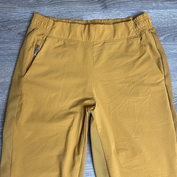 Athleta Women’s Textured Brooklyn Jogger Pants Tuscan Gold Sz 4 - Picture 4 of 14